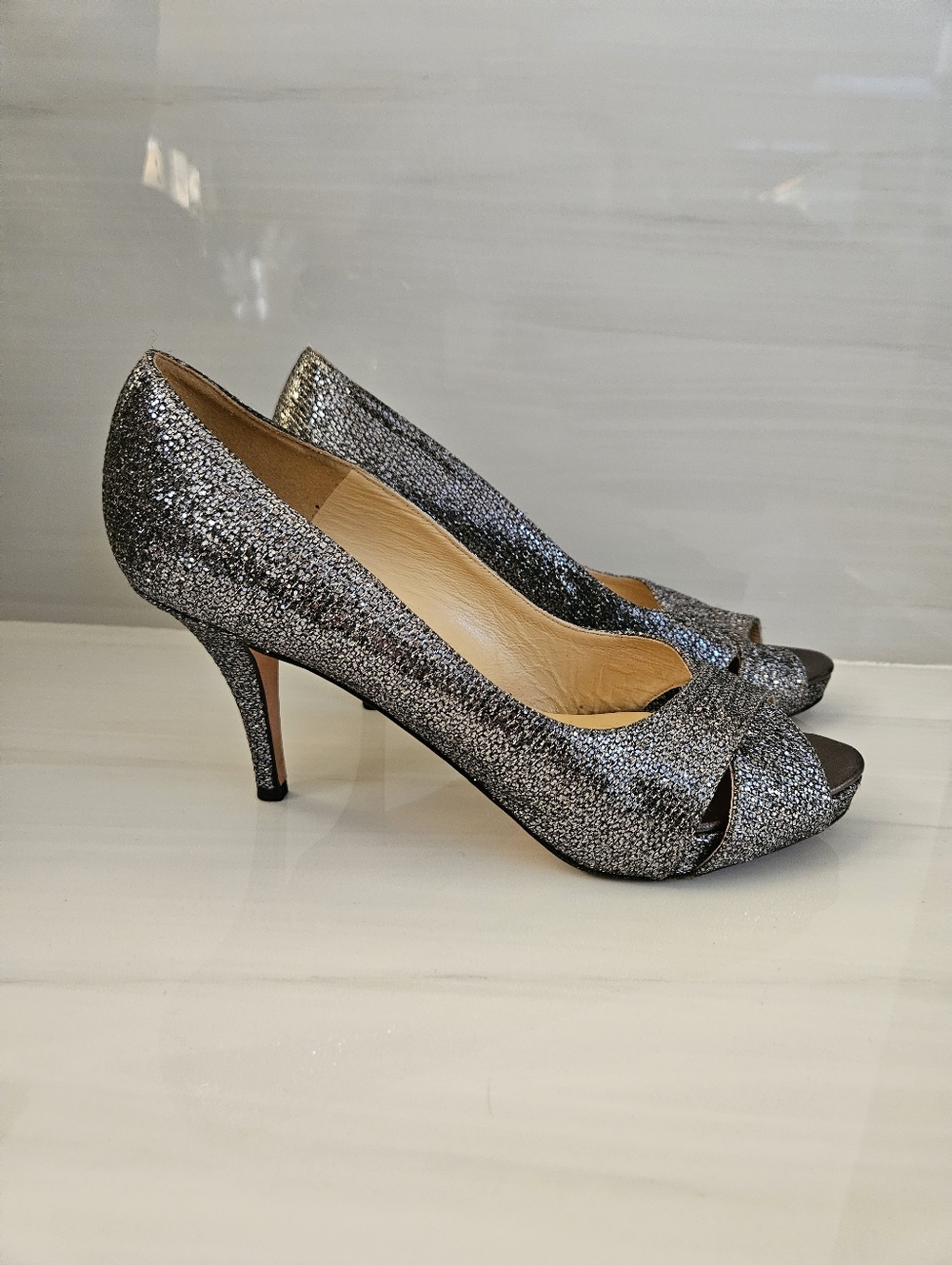 Kate Spade Silver Sparkle Glitter Peep Toe Heels Size 9 - Picture 5 of 9